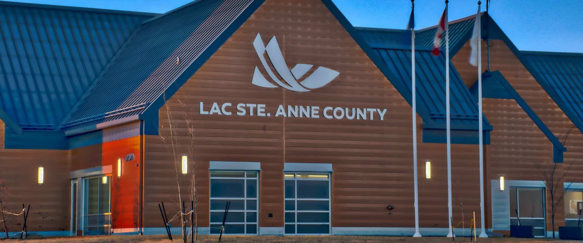 Header admin exterior 02